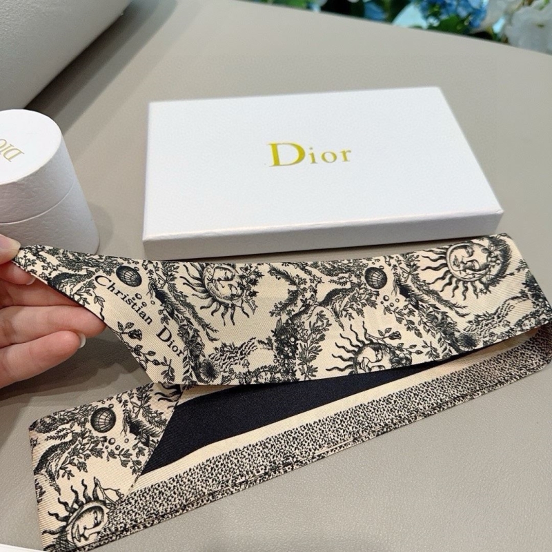 DIOR